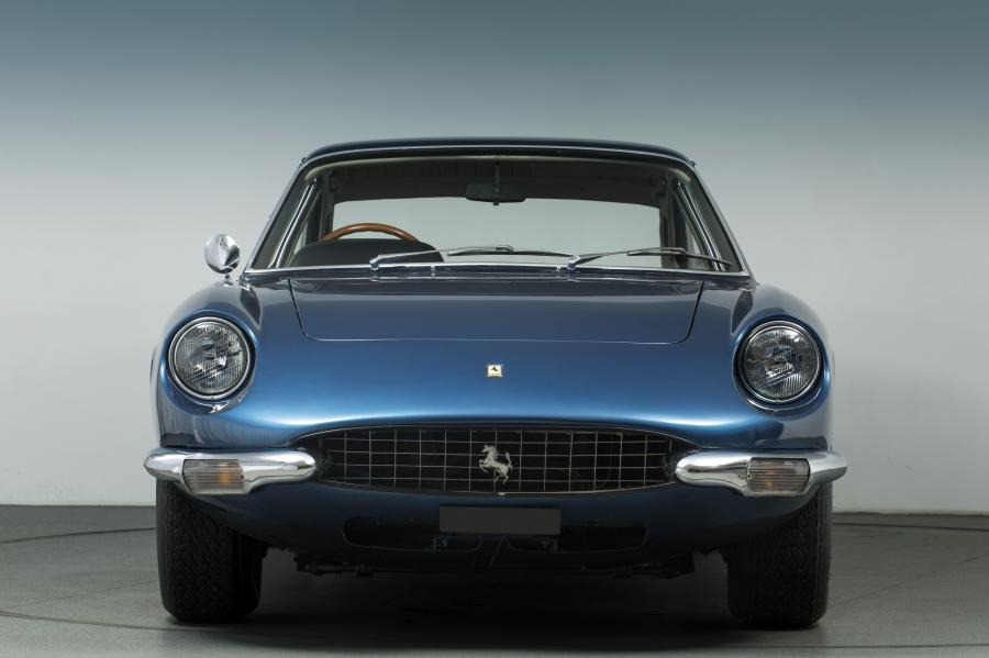 Ferrari 365 GT 2+2 1968 года  (UK) (фото 10 из 36)